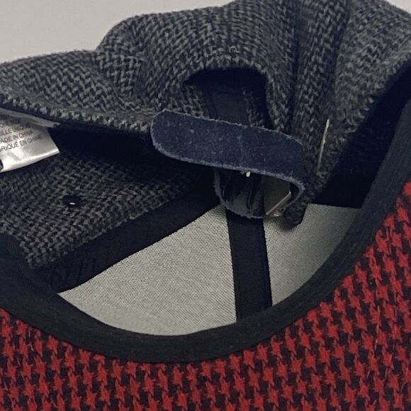 Concept One DC Comics Batman Herringbone Flat Bill Cap Hat OSFM - Picture 8 of 9